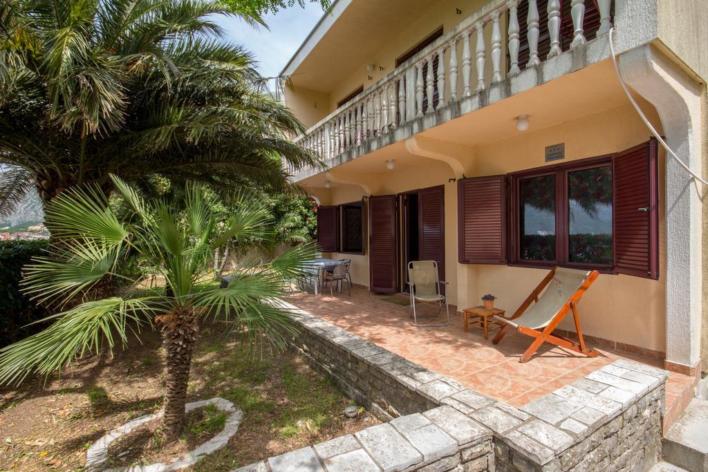Apartments Beachfront コトル エクステリア 写真
