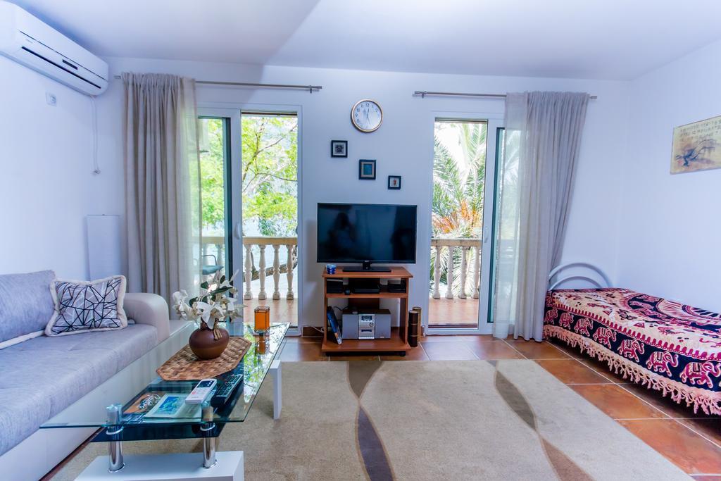 Apartments Beachfront コトル エクステリア 写真